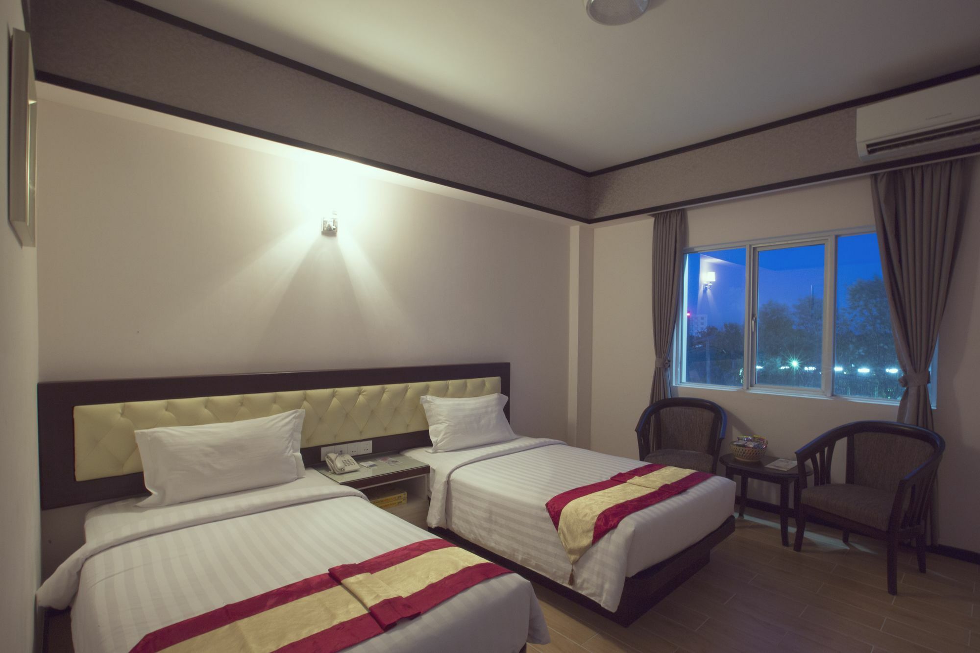 Platinum River View Hotel Yangon Dış mekan fotoğraf